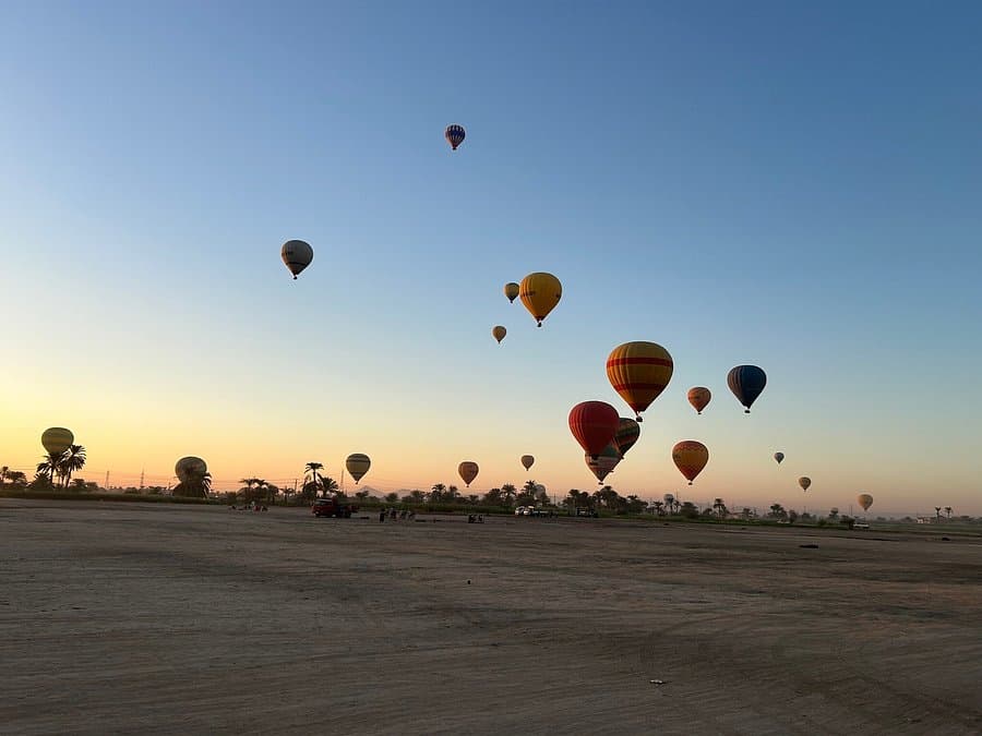 Nile Cruise from Aswan to Luxor&Abu Simbel+Balloon